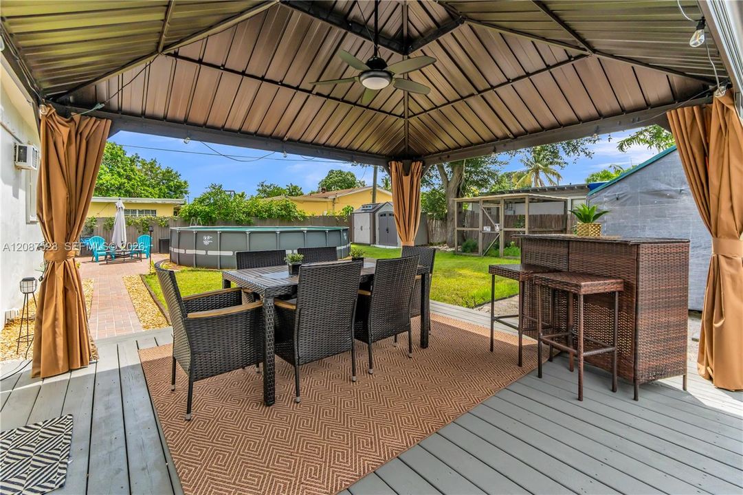 For Sale: $515,000 (3 beds, 1 baths, 1208 Square Feet)