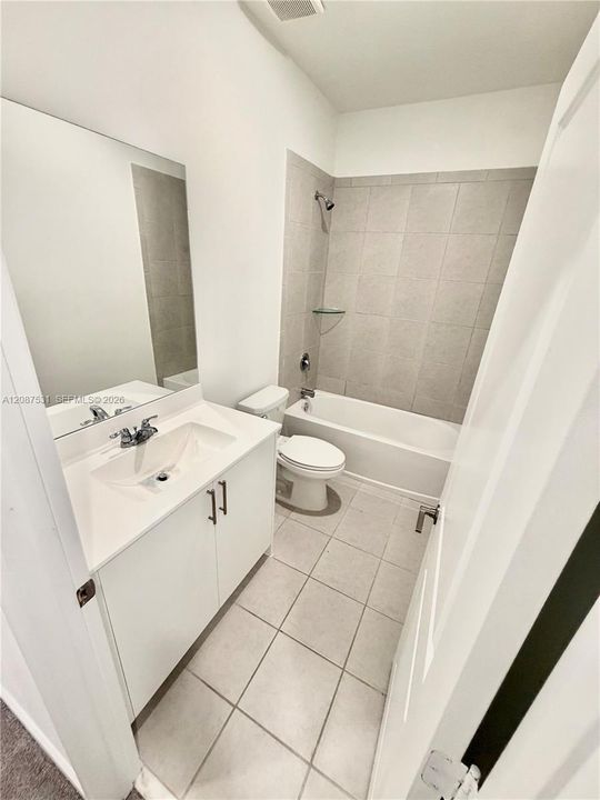 For Rent: $2,650 (3 beds, 2 baths, 1331 Square Feet)