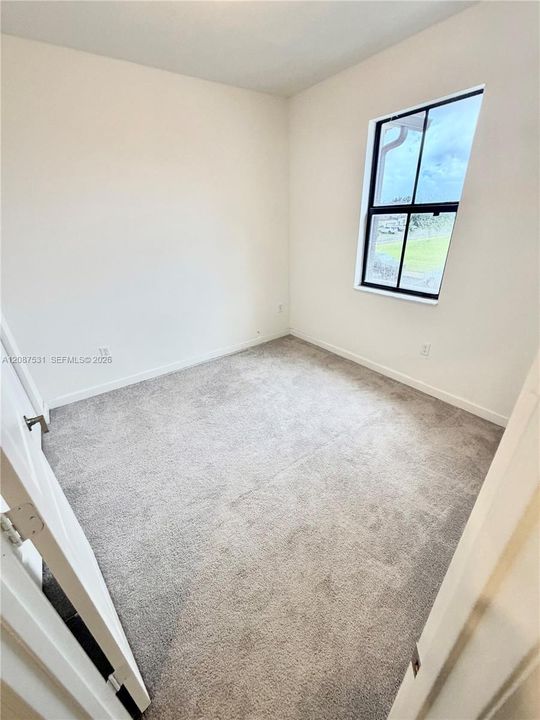 For Rent: $2,650 (3 beds, 2 baths, 1331 Square Feet)