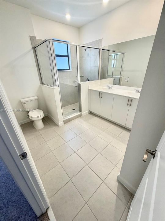 For Rent: $2,650 (3 beds, 2 baths, 1331 Square Feet)