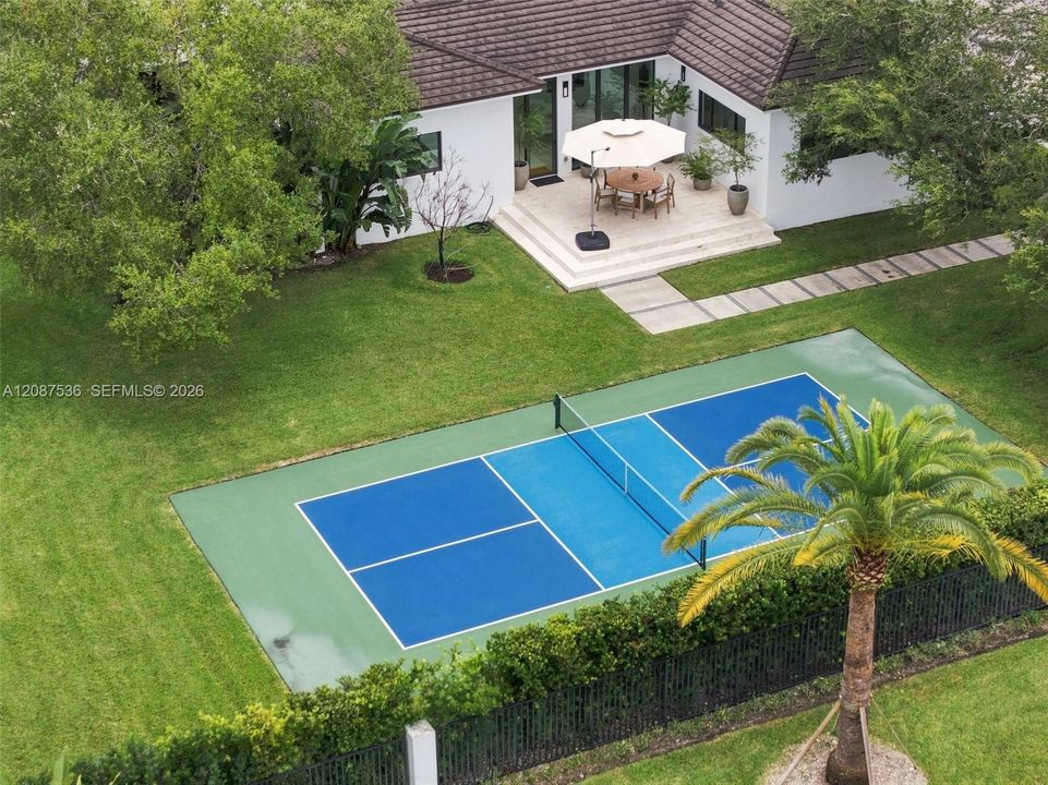 En Venta: $6,200,000 (5 camas, 6 baños, 5870 Pies cuadrados)