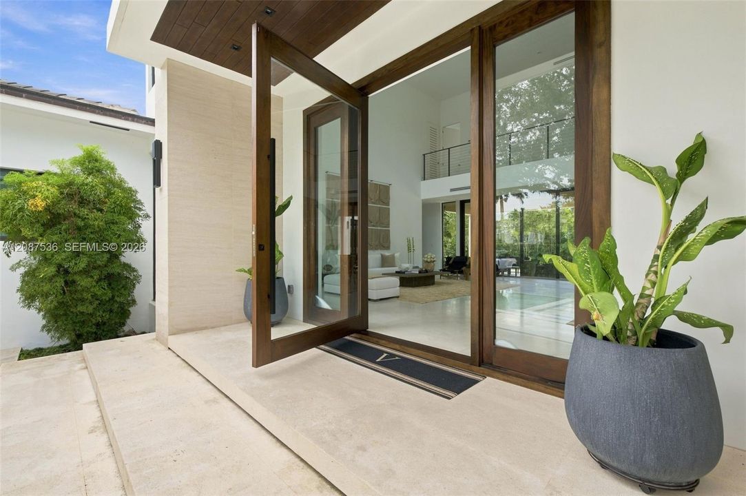 En Venta: $6,200,000 (5 camas, 6 baños, 5870 Pies cuadrados)