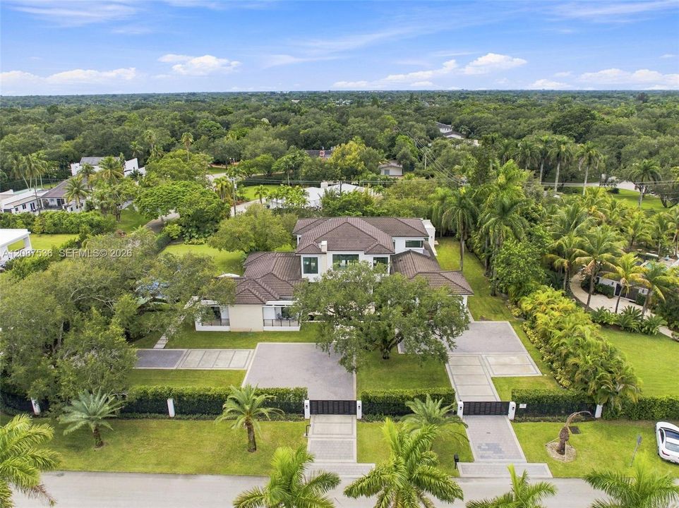 En Venta: $6,200,000 (5 camas, 6 baños, 5870 Pies cuadrados)