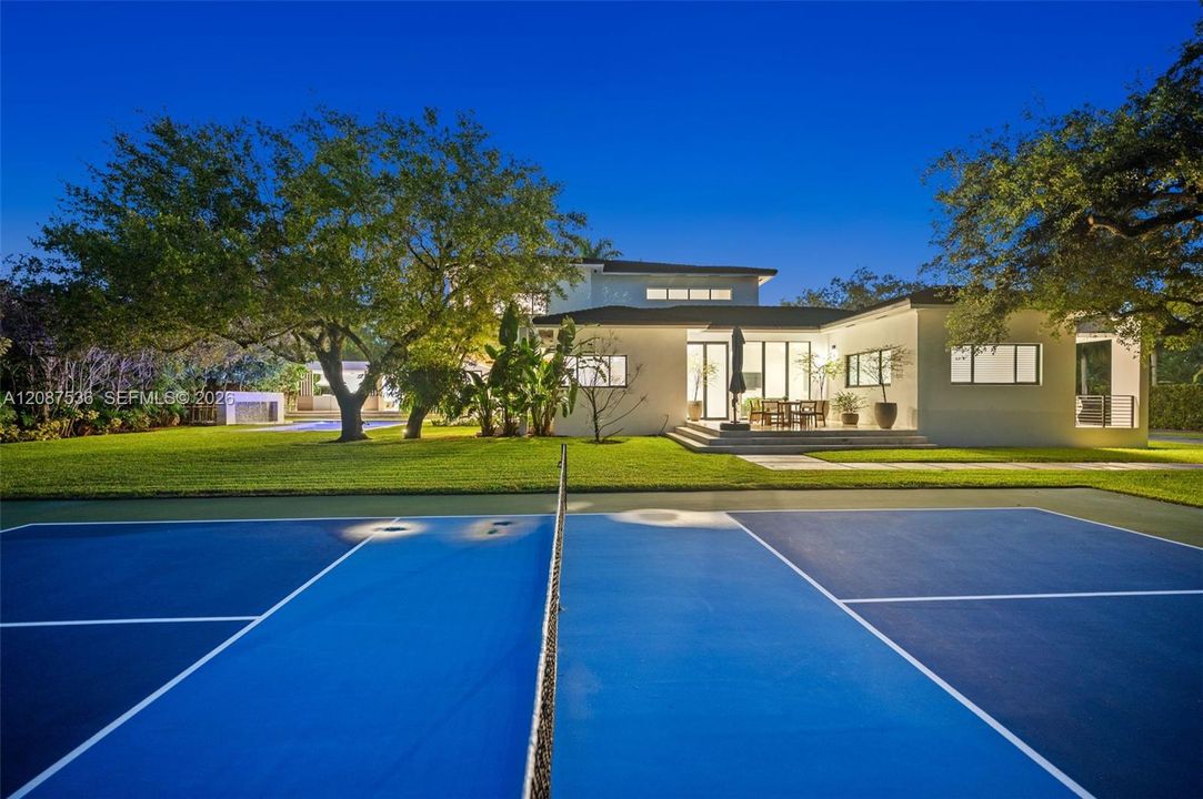 En Venta: $6,200,000 (5 camas, 6 baños, 5870 Pies cuadrados)