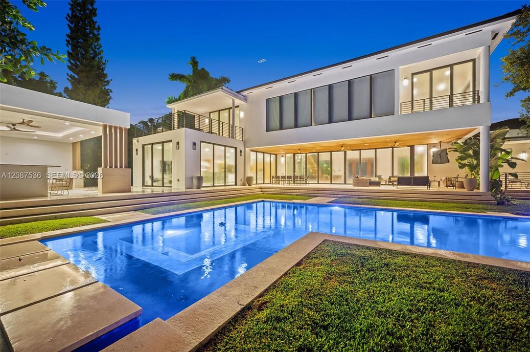 En Venta: $6,200,000 (5 camas, 6 baños, 5870 Pies cuadrados)