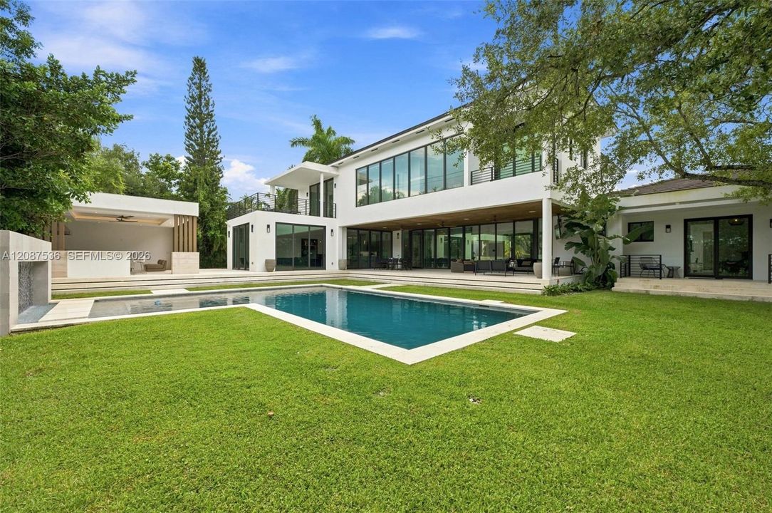 En Venta: $6,200,000 (5 camas, 6 baños, 5870 Pies cuadrados)