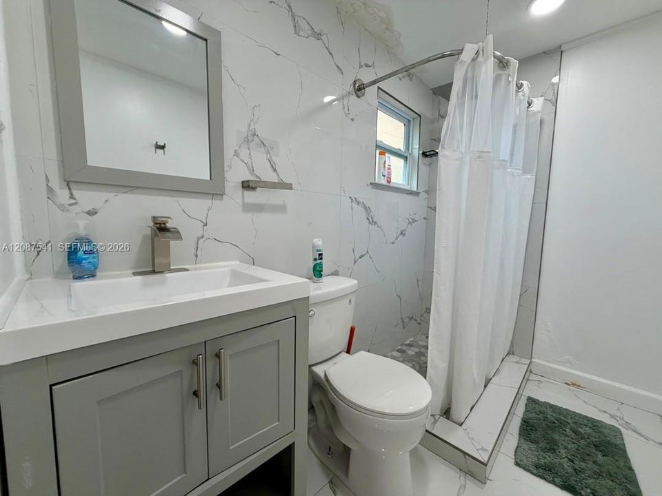 En Renta: $1,700 (0 camas, 1 baños, 400 Pies cuadrados)