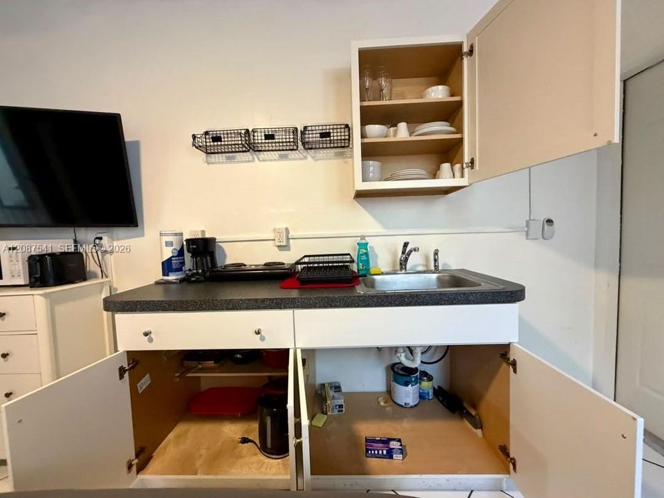 En Renta: $1,700 (0 camas, 1 baños, 400 Pies cuadrados)