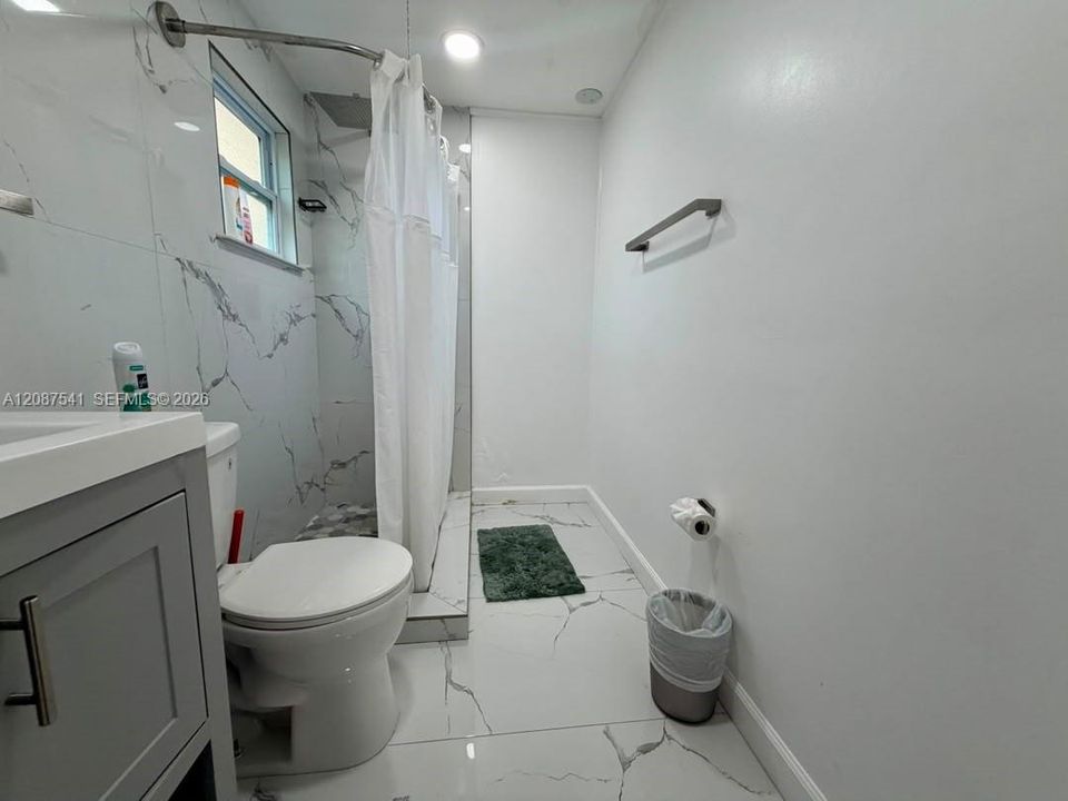 En Renta: $1,700 (0 camas, 1 baños, 400 Pies cuadrados)
