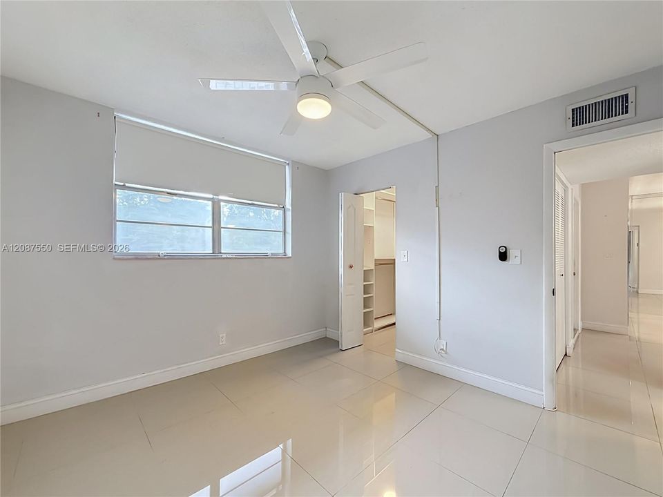 En Venta: $220,000 (2 camas, 2 baños, 840 Pies cuadrados)