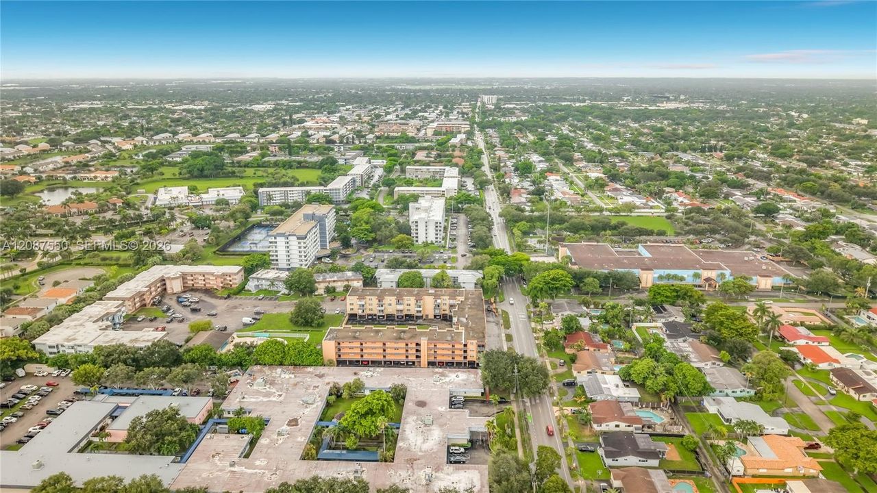 En Venta: $220,000 (2 camas, 2 baños, 840 Pies cuadrados)