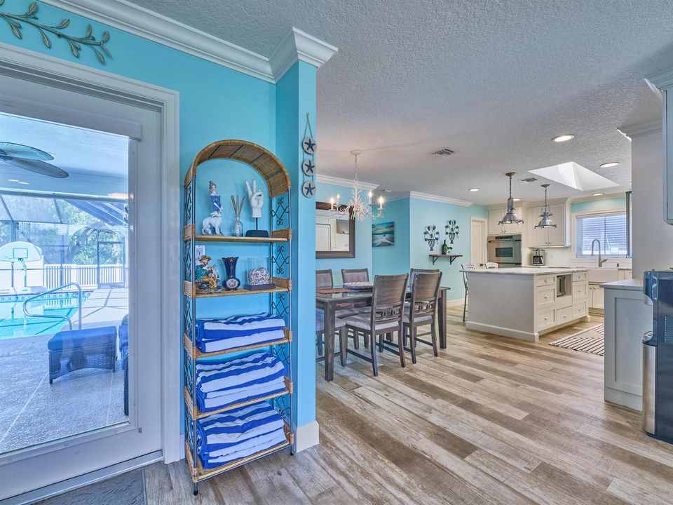 Dining/Kitchen