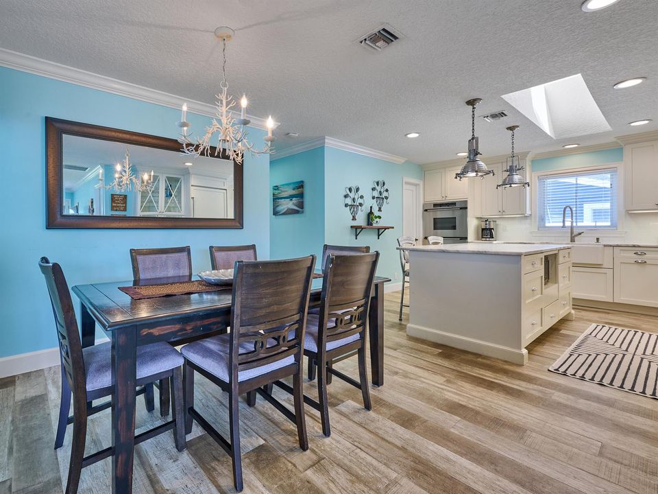 Dining/Kitchen