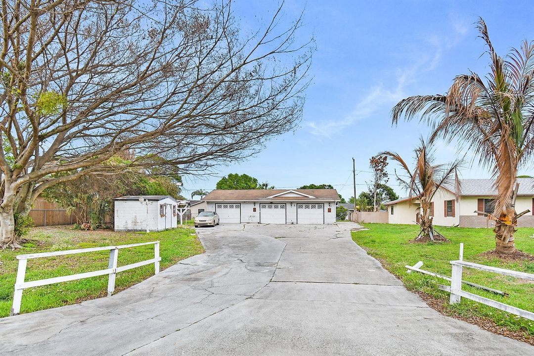 Extra Garage for Rent