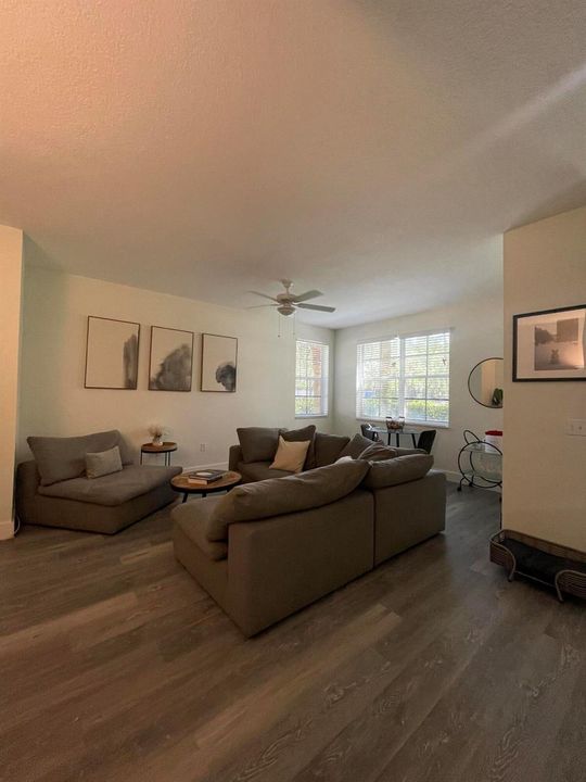 1116 University Blvd. #11 Living Room