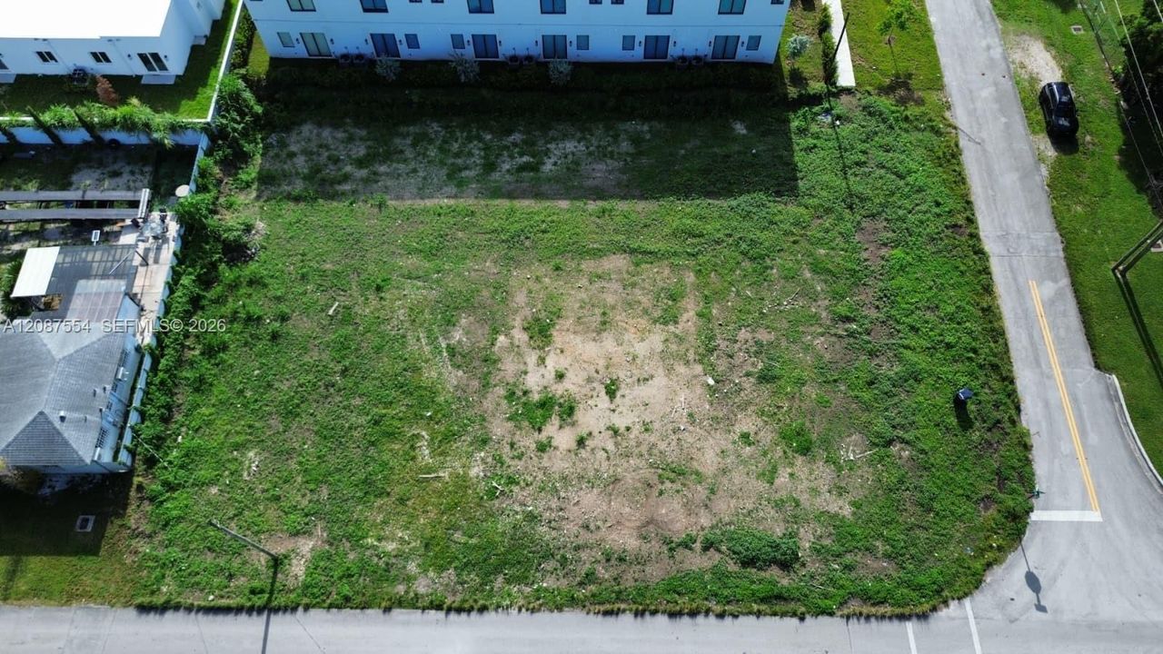 На продажу: $499,900 (0 спален, 0 ванн, 0 Квадратных фут)