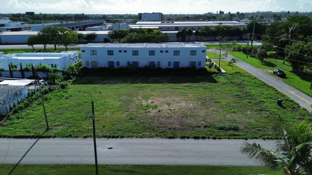 На продажу: $499,900 (0 спален, 0 ванн, 0 Квадратных фут)
