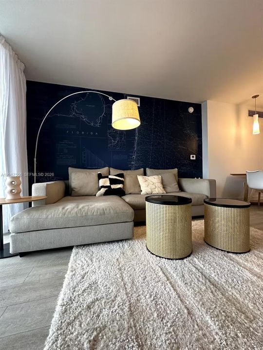 En Venta: $450,000 (2 camas, 2 baños, 1037 Pies cuadrados)