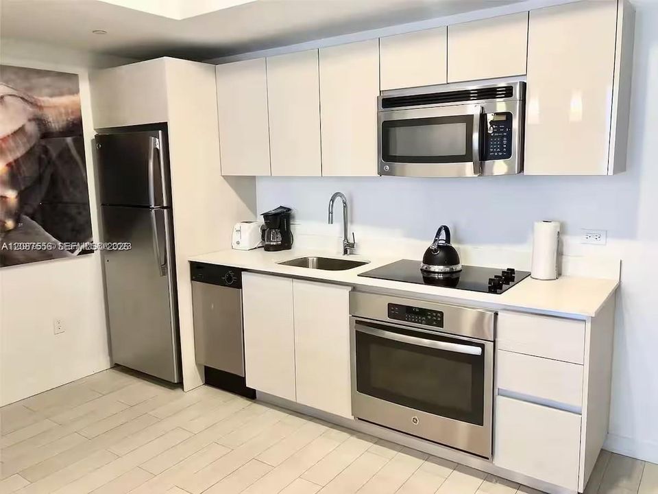 En Venta: $450,000 (2 camas, 2 baños, 1037 Pies cuadrados)