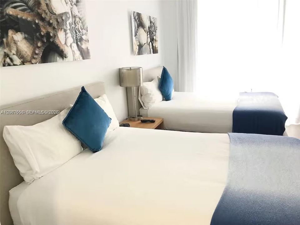 En Venta: $450,000 (2 camas, 2 baños, 1037 Pies cuadrados)