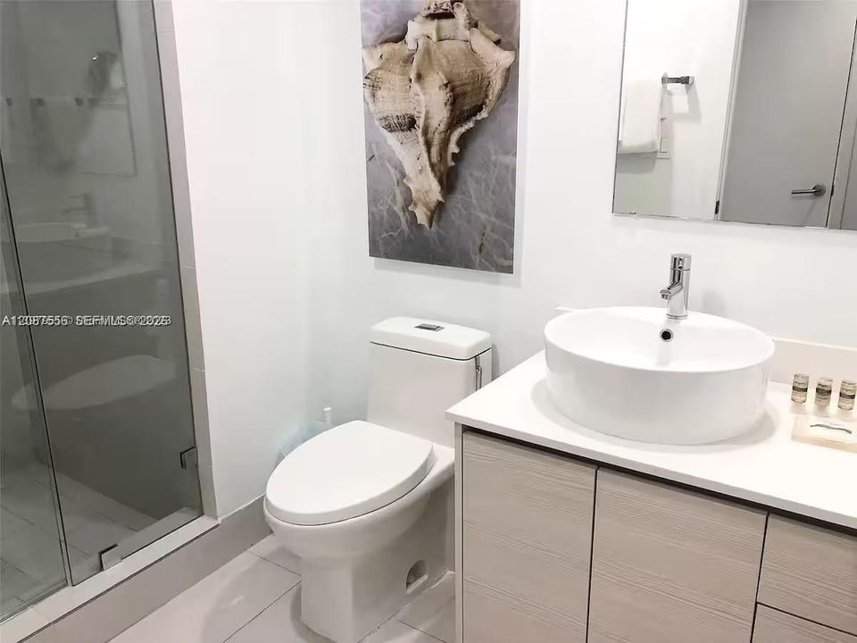 En Venta: $450,000 (2 camas, 2 baños, 1037 Pies cuadrados)