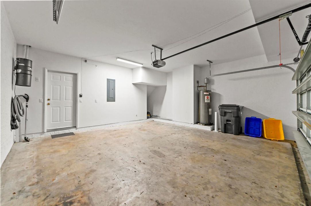 18 Garage 01