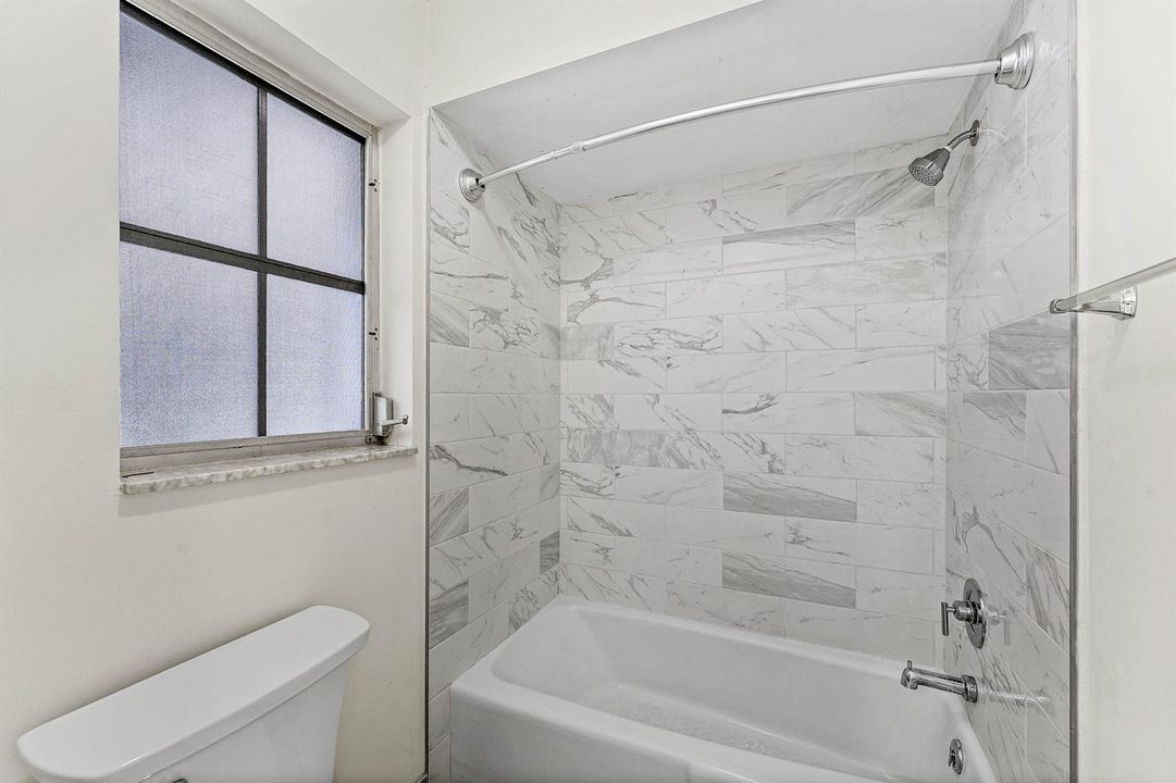 015-408PineTreeCourt-12-Atlantis-FL-3346