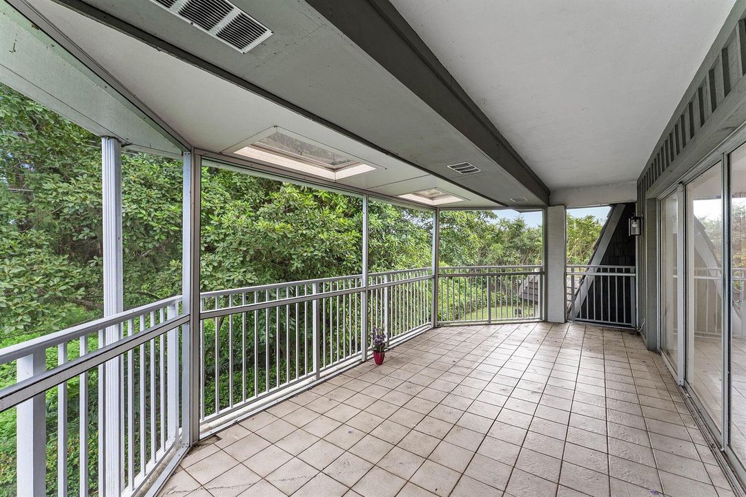 021-408PineTreeCourt-12-Atlantis-FL-3346