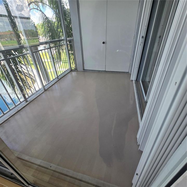 На продажу: $220,000 (1 спален, 1 ванн, 813 Квадратных фут)