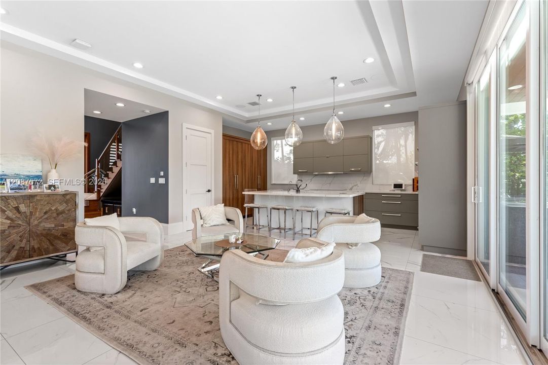 For Rent: $37,500 (5 beds, 3 baths, 4452 Square Feet)