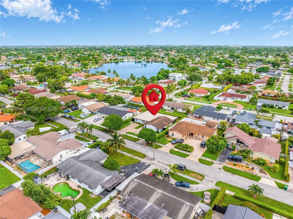 En Venta: $860,000 (3 camas, 2 baños, 2022 Pies cuadrados)