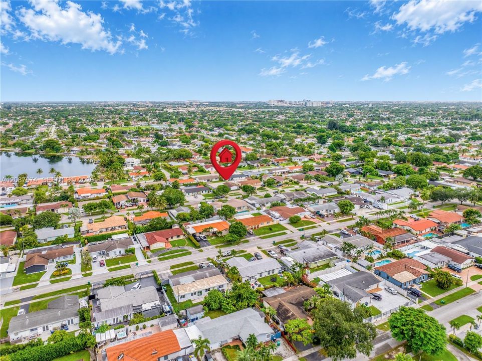 En Venta: $860,000 (3 camas, 2 baños, 2022 Pies cuadrados)