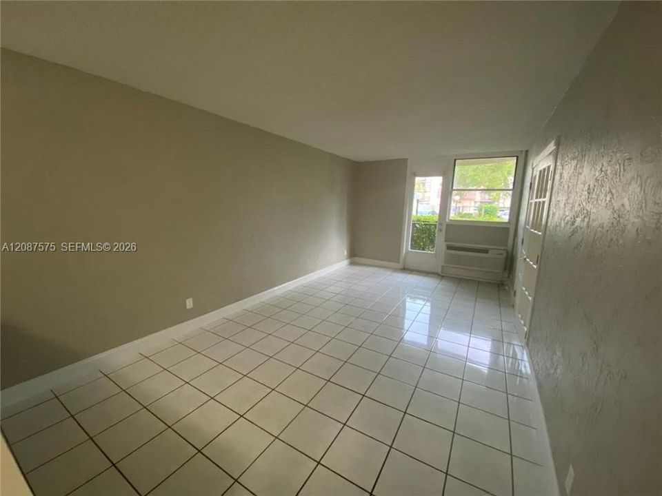 В аренду: $1,500 (1 спален, 1 ванн, 541 Квадратных фут)