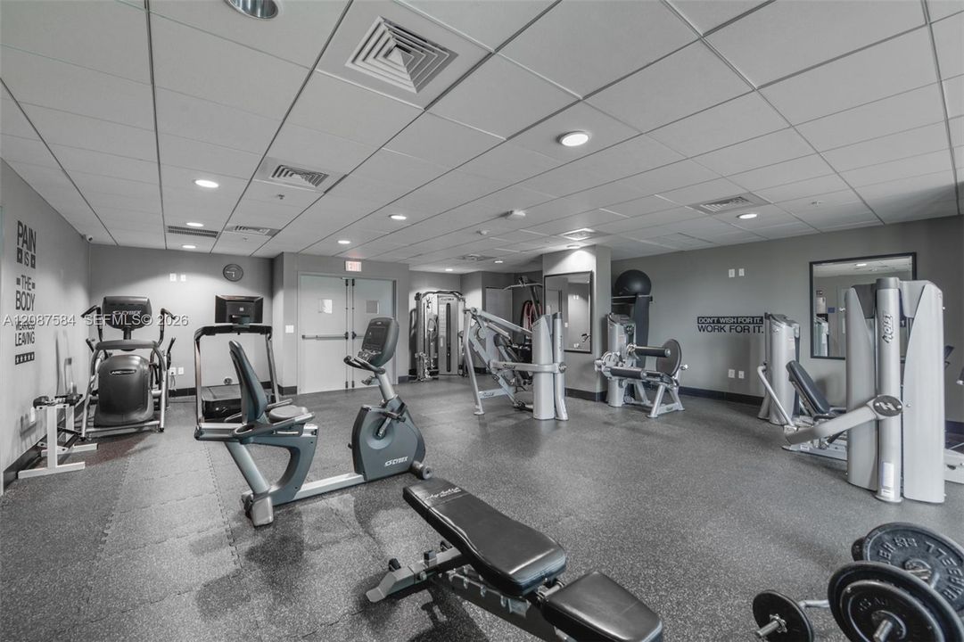 For Rent: $2,700 (1 beds, 1 baths, 775 Square Feet)