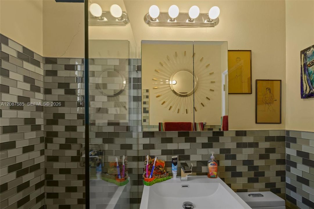 En Venta: $199,000 (0 camas, 1 baños, 450 Pies cuadrados)