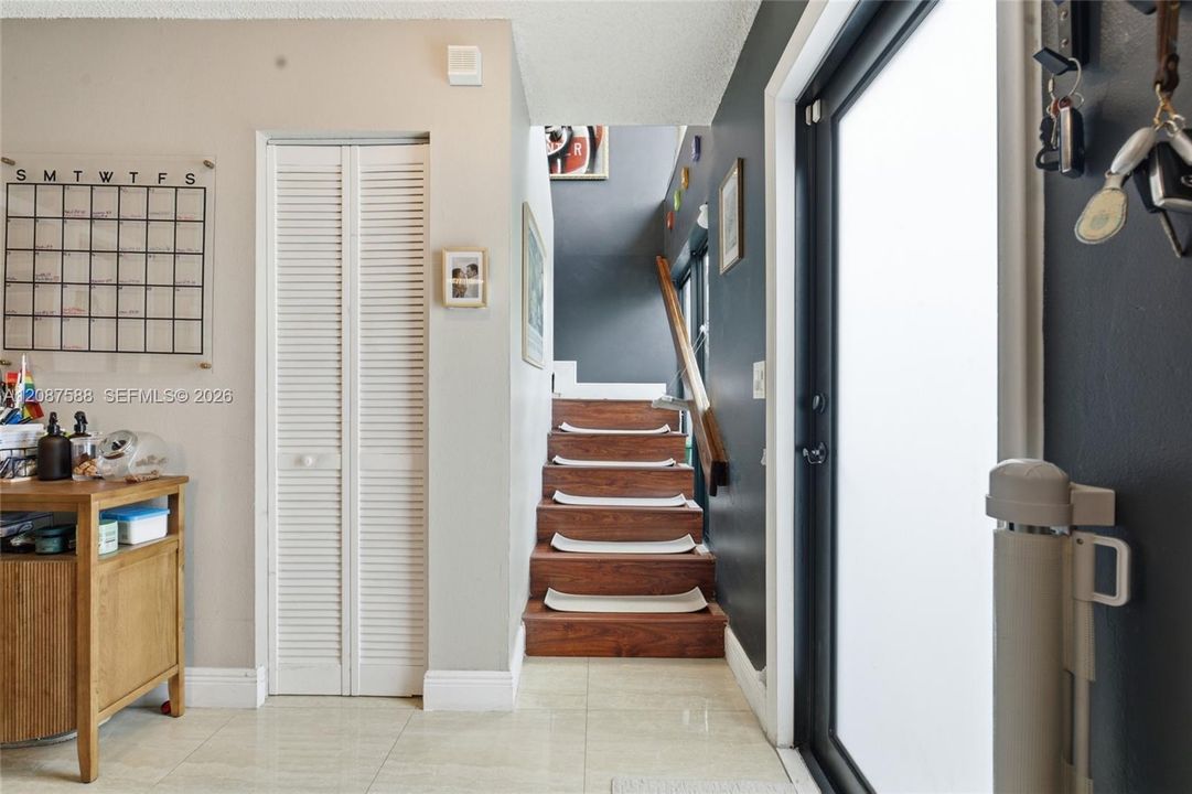 For Sale: $495,000 (3 beds, 2 baths, 1378 Square Feet)