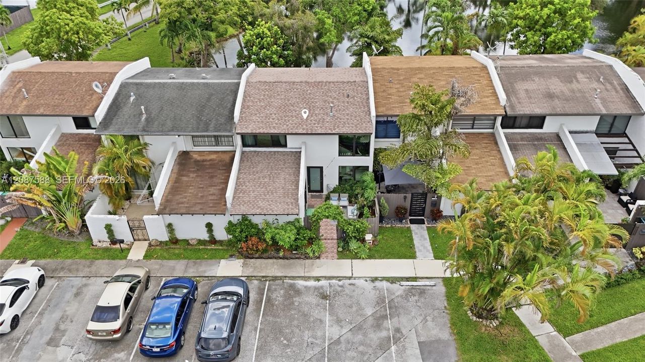 For Sale: $495,000 (3 beds, 2 baths, 1378 Square Feet)