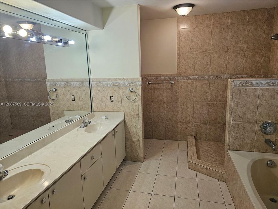 For Rent: $4,000 (4 beds, 2 baths, 2353 Square Feet)