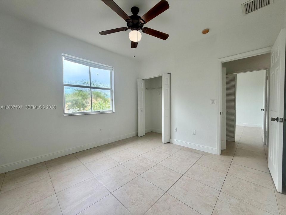 В аренду: $2,645 (3 спален, 2 ванн, 1693 Квадратных фут)