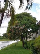 For Sale: $200,000 (2 beds, 2 baths, 800 Square Feet)