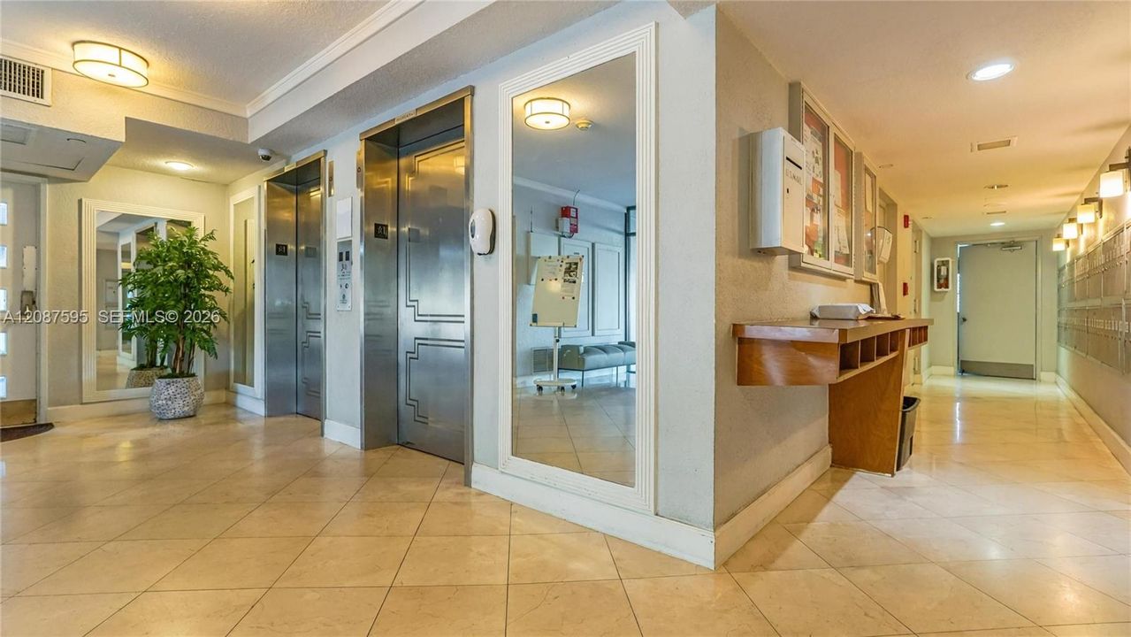 For Rent: $2,500 (2 beds, 2 baths, 1216 Square Feet)