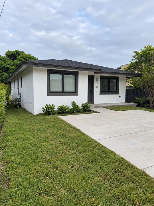En Venta: $495,000 (4 camas, 2 baños, 0 Pies cuadrados)