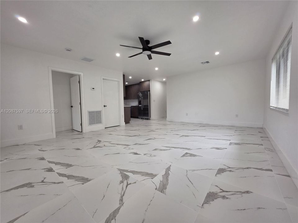 En Venta: $495,000 (4 camas, 2 baños, 0 Pies cuadrados)