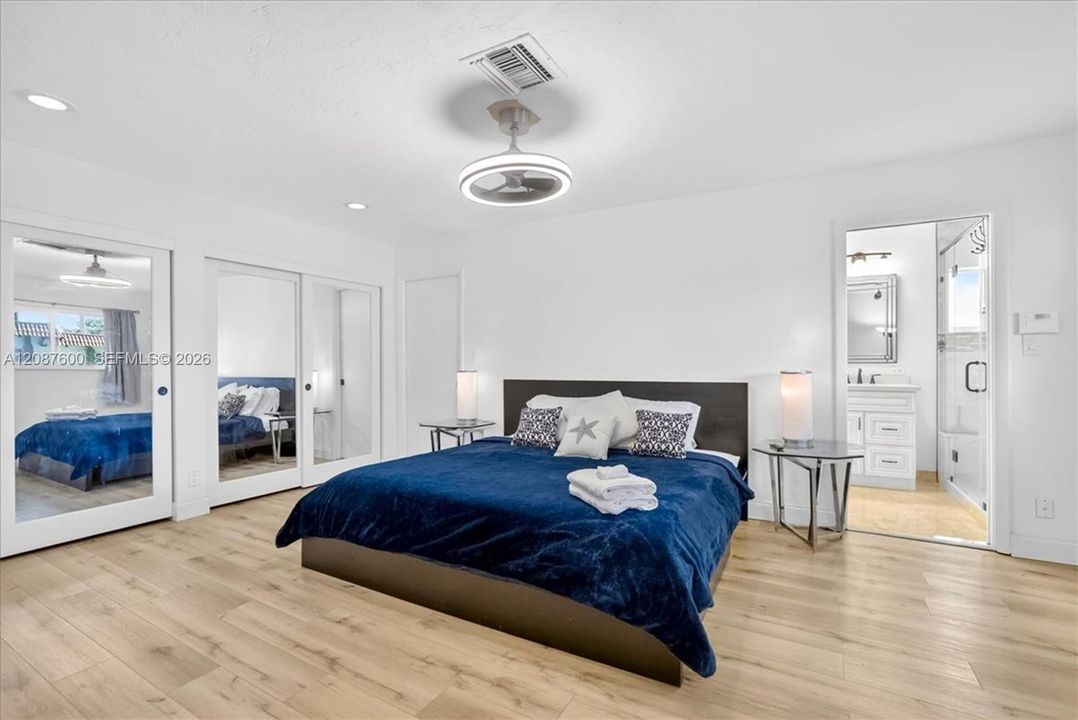 For Sale: $1,149,995 (6 beds, 4 baths, 3424 Square Feet)