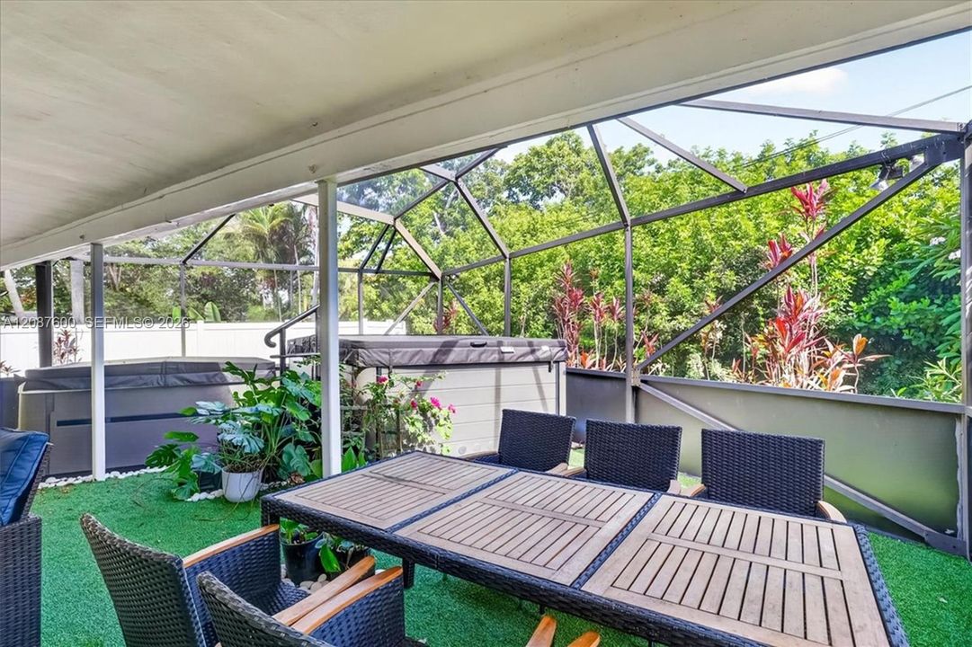 For Sale: $1,149,995 (6 beds, 4 baths, 3424 Square Feet)