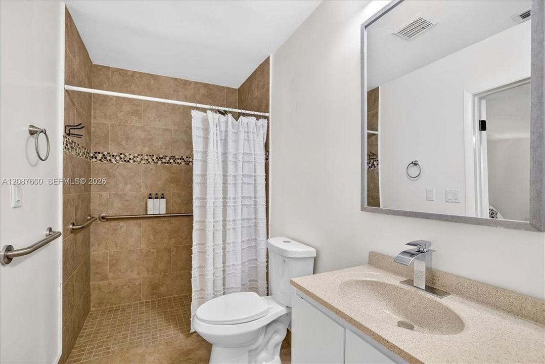 For Sale: $1,149,995 (6 beds, 4 baths, 3424 Square Feet)