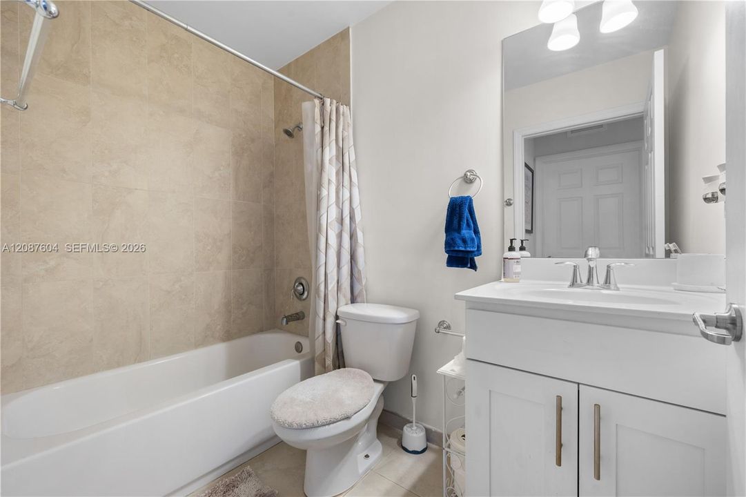 В аренду: $4,850 (4 спален, 3 ванн, 2206 Квадратных фут)