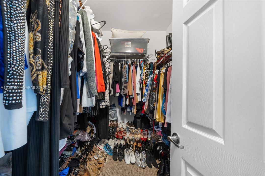 В аренду: $4,850 (4 спален, 3 ванн, 2206 Квадратных фут)