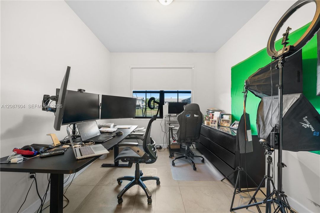 В аренду: $4,850 (4 спален, 3 ванн, 2206 Квадратных фут)