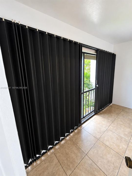 En Venta: $225,000 (1 camas, 1 baños, 845 Pies cuadrados)